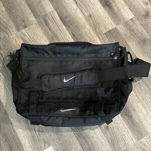 Nike Black Departure Messenger Laptop Travel Crossbody Shoulder Bag Unisex